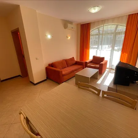 Menada Royal Sun Apartament *