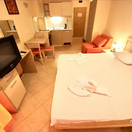 Menada Royal Sun Apartament *