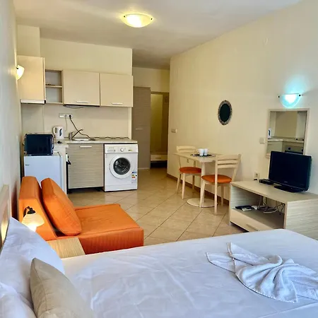 Menada Royal Sun Apartament Słoneczny Brzeg