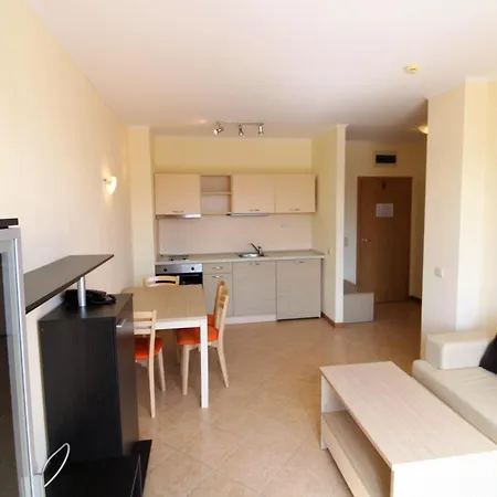 דירה Menada Royal Sun