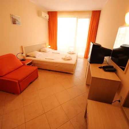 Menada Royal Sun * סאני ביץ'