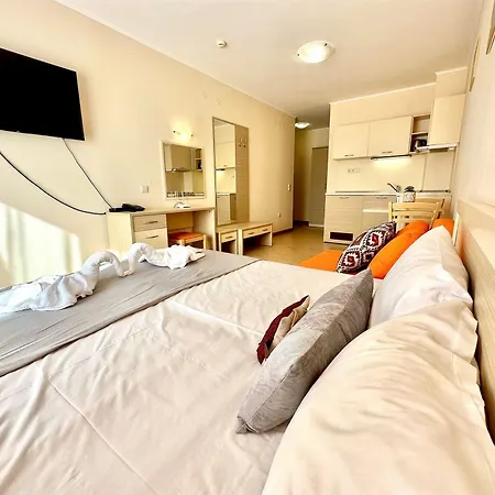 Apartament Menada Royal Sun *